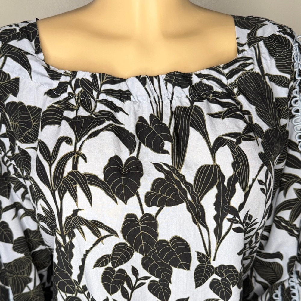 Ann Taylor Black and White Botanical Blouse - Picture 5 of 12